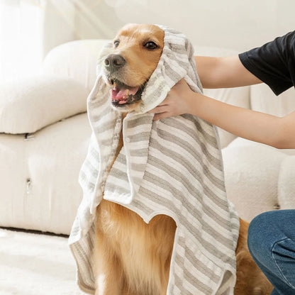 Ultra-Absorbent Pet Bath Towel – Quick-Drying &amp; Soft Microfiber Bathrobe